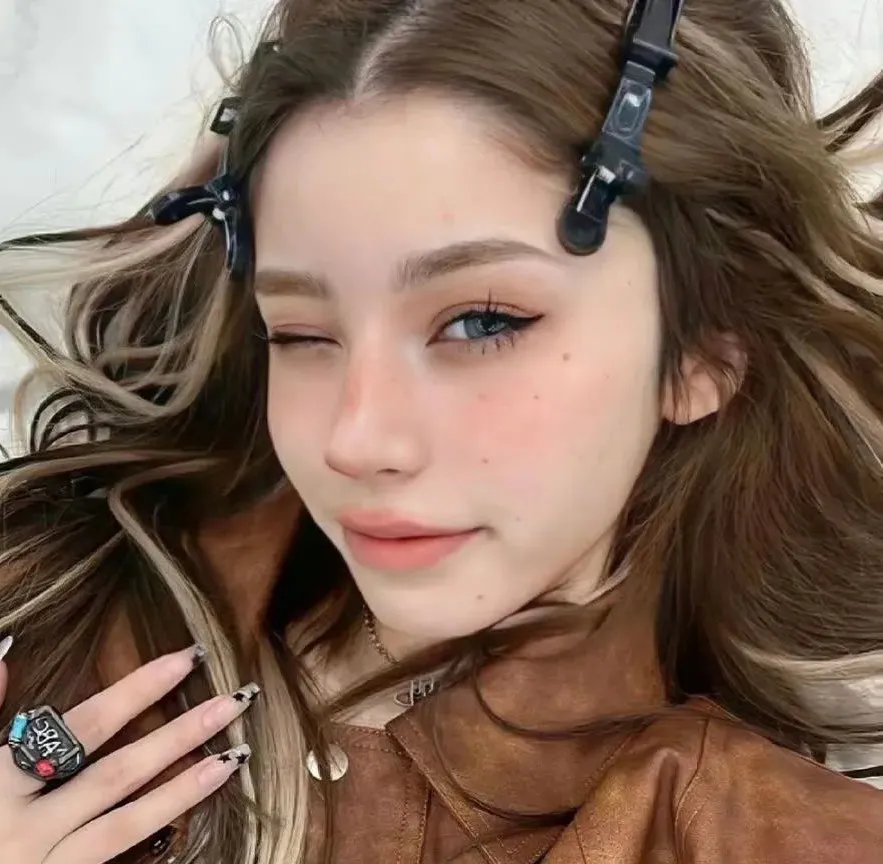 上山遇女妖，觉醒神医传承